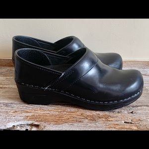 Dansko Black Leather Clogs size 38